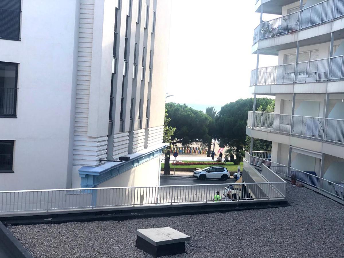 Palmeras - Apartamento En El Centro De Roses - Cerca De La Playa - Terraza - Wifi Eksteriør bilde